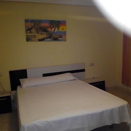 Hostal Imperial Crevillente Exterior photo